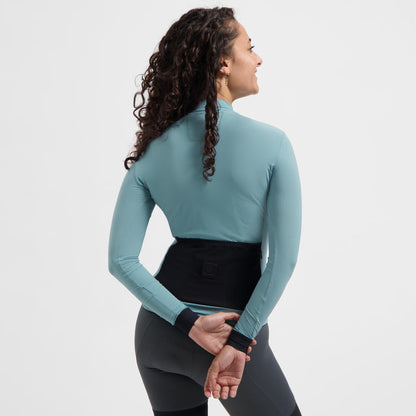 Rogelli Signature Light fietsshirt dames nautilus gedragen achterkant.