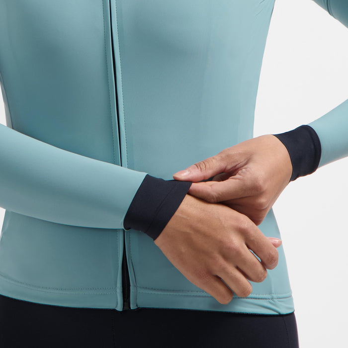 Detail van Rogelli Signature Light fietsshirt dames nautilus voorkant.