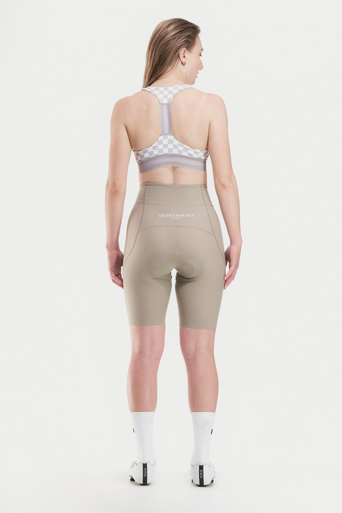 Signature Short