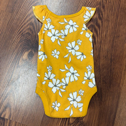 Simple Joys SIZE Newborn Onesie