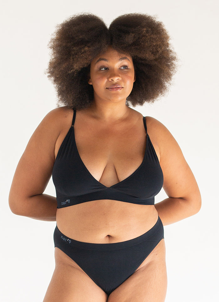 V Crop – Black | Nat'v Basics