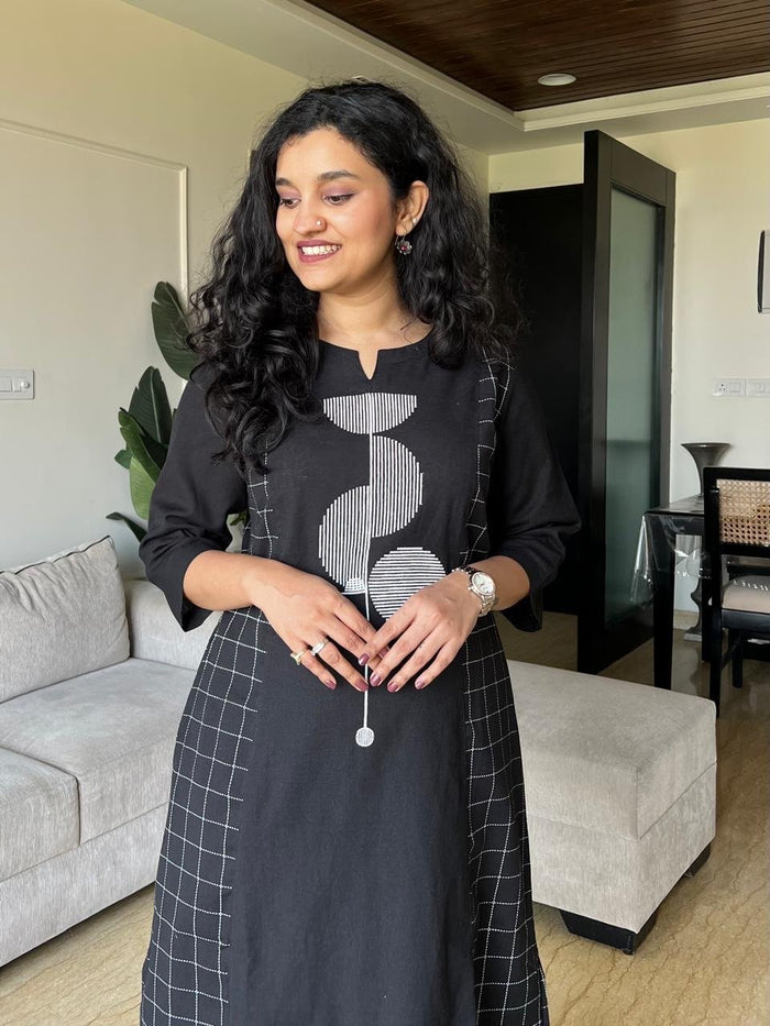 Varya Black Cropped Cotton Set