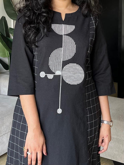 Varya Black Cropped Cotton Set
