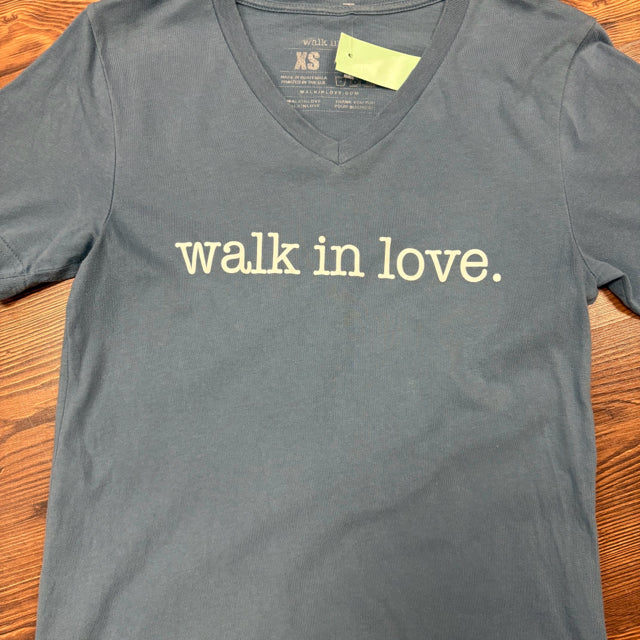 walk in love. SIZE XS Women's T-shirt
