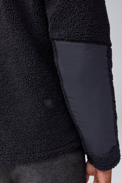 Elbow patch of WARMKNIT Sherpa Fleece in True Black