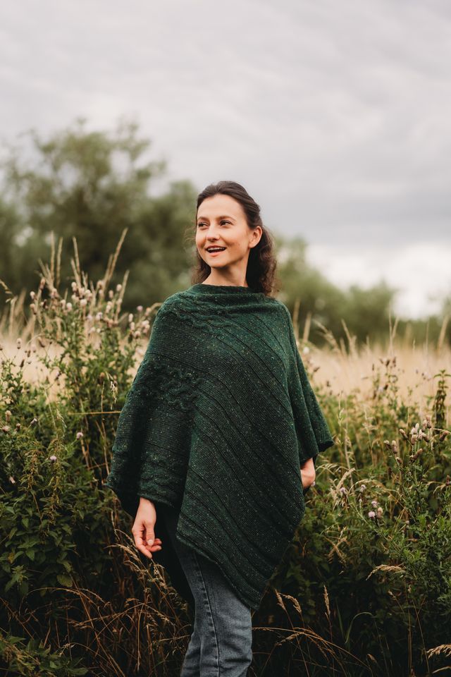 Women's Merino Wool Barra Poncho Shawl