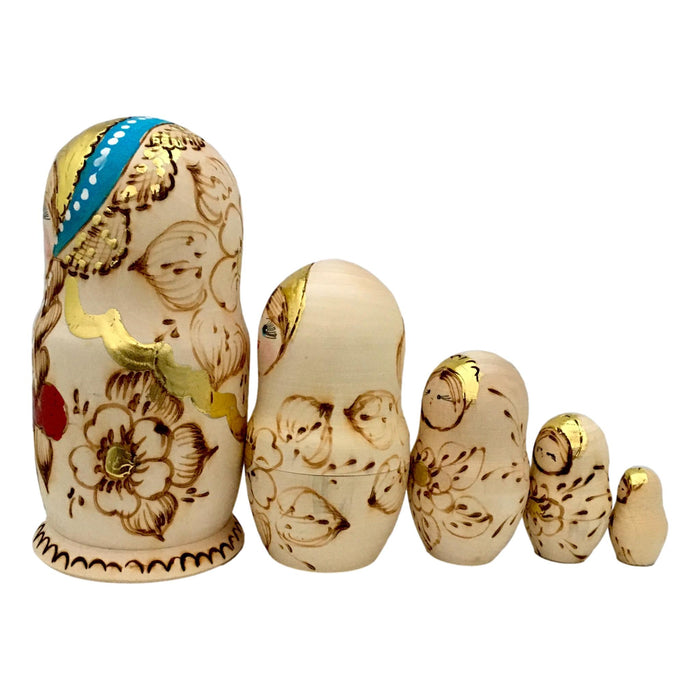 Stacking dolls for kids