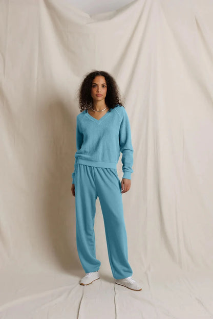 xs / milky blue
